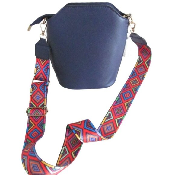 Bohemian Multicolor Crossbody Bag with Tassels & Adjustable Strap - Picture 4 of 16